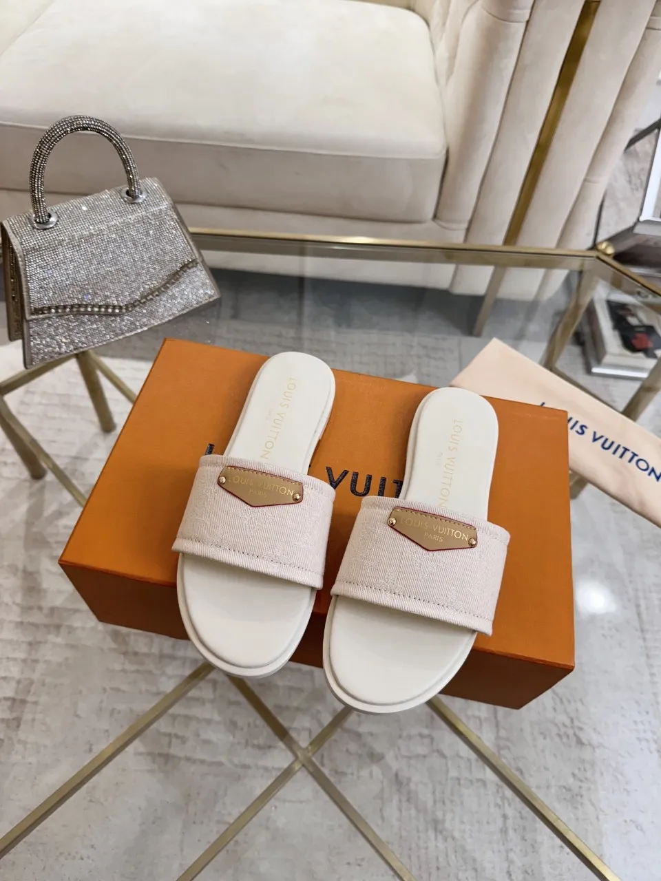 👟👟Ex-factory price 340👟👟 Genuine leather sole +40 Lv denim jacquard slippers, ex-factory price 70-43 Leather sole +40